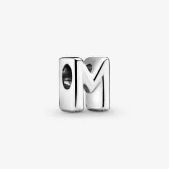 آویز نقره حرف M | چارم نقره مینیمال و درخشان