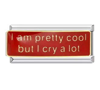خرید چارم ایتالیایی قرمز با متن I am pretty cool but I cry a lot