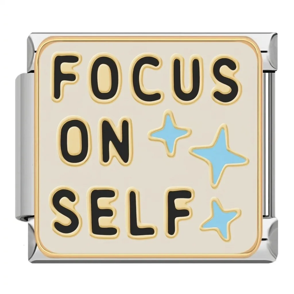 خرید چارم ایتالیایی Focus on Self | اکسسوری فانتزی دستبند